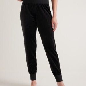NWT Athleta Women’s Salutation Velvet Jogger Color Black Size Large Tall